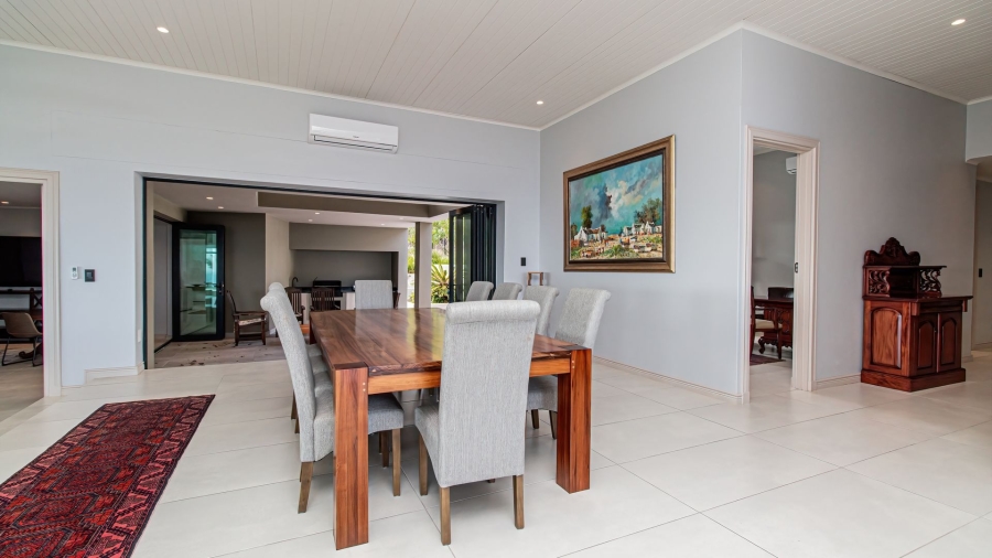 5 Bedroom Property for Sale in Pezula Private Estate Western Cape